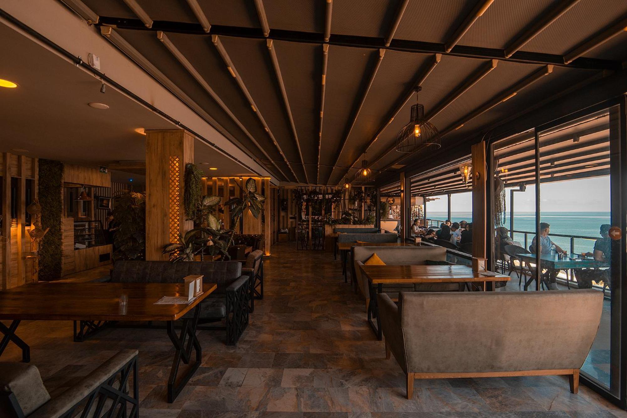Royal Comfort Hotel Arakli Екстер'єр фото