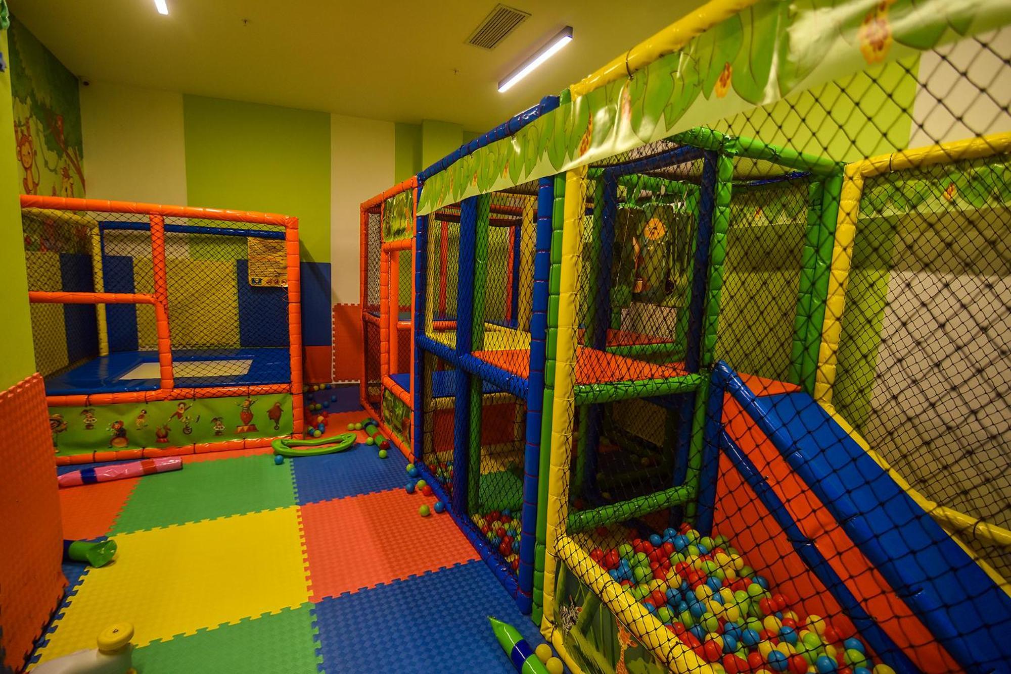 Royal Comfort Hotel Arakli Екстер'єр фото