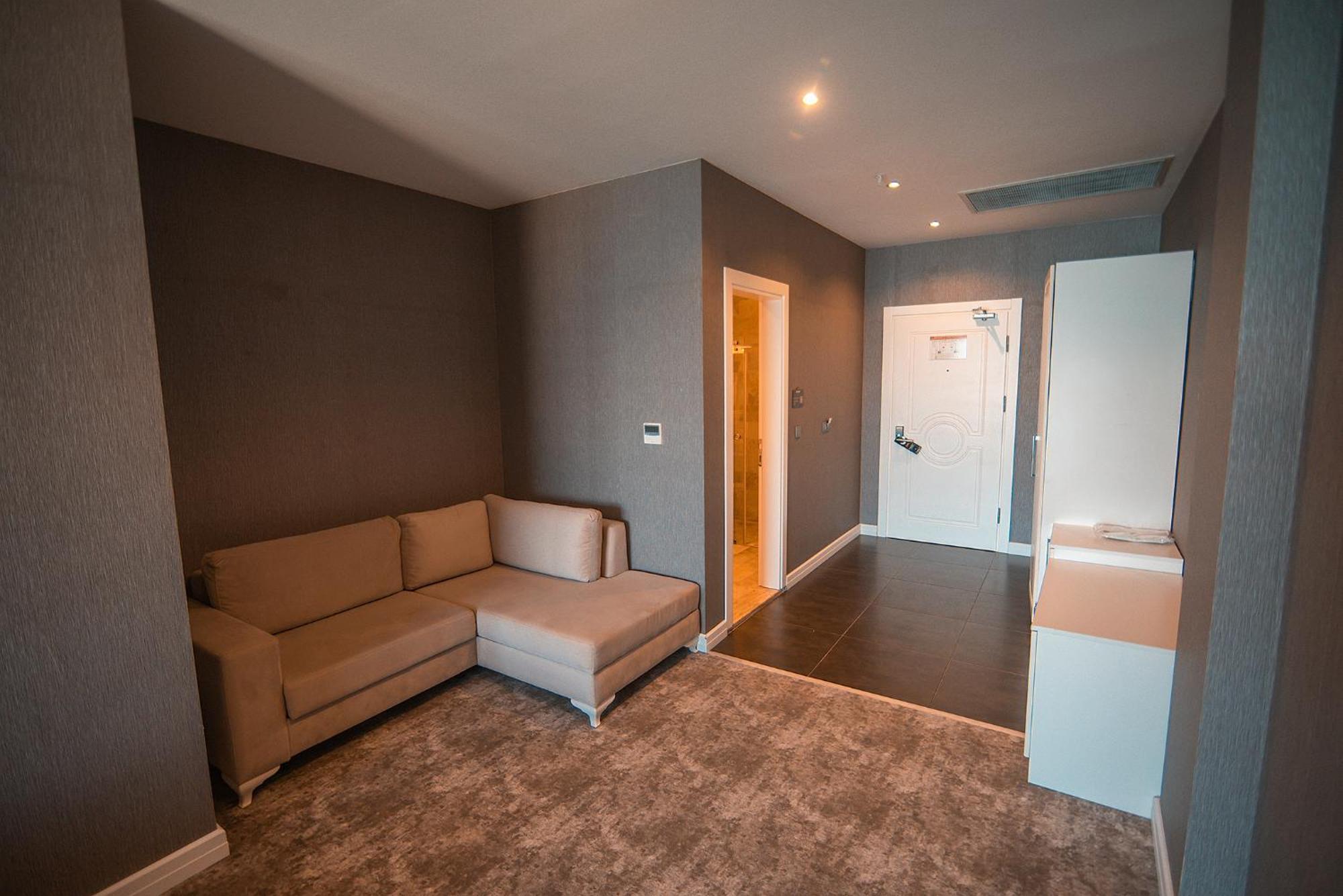 Royal Comfort Hotel Arakli Екстер'єр фото